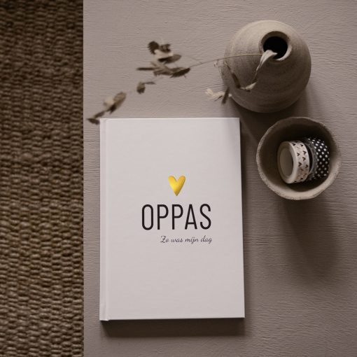 Oppas Boek – White